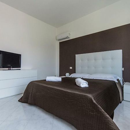 Apartmán La Casa Rosa Sirmione Exteriér fotografie