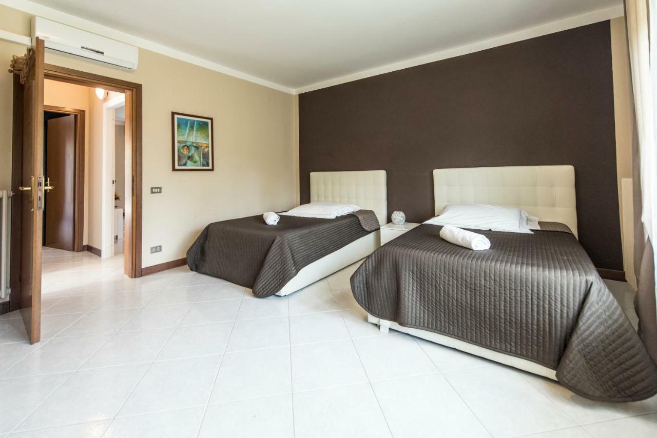 Apartmán La Casa Rosa Sirmione Exteriér fotografie